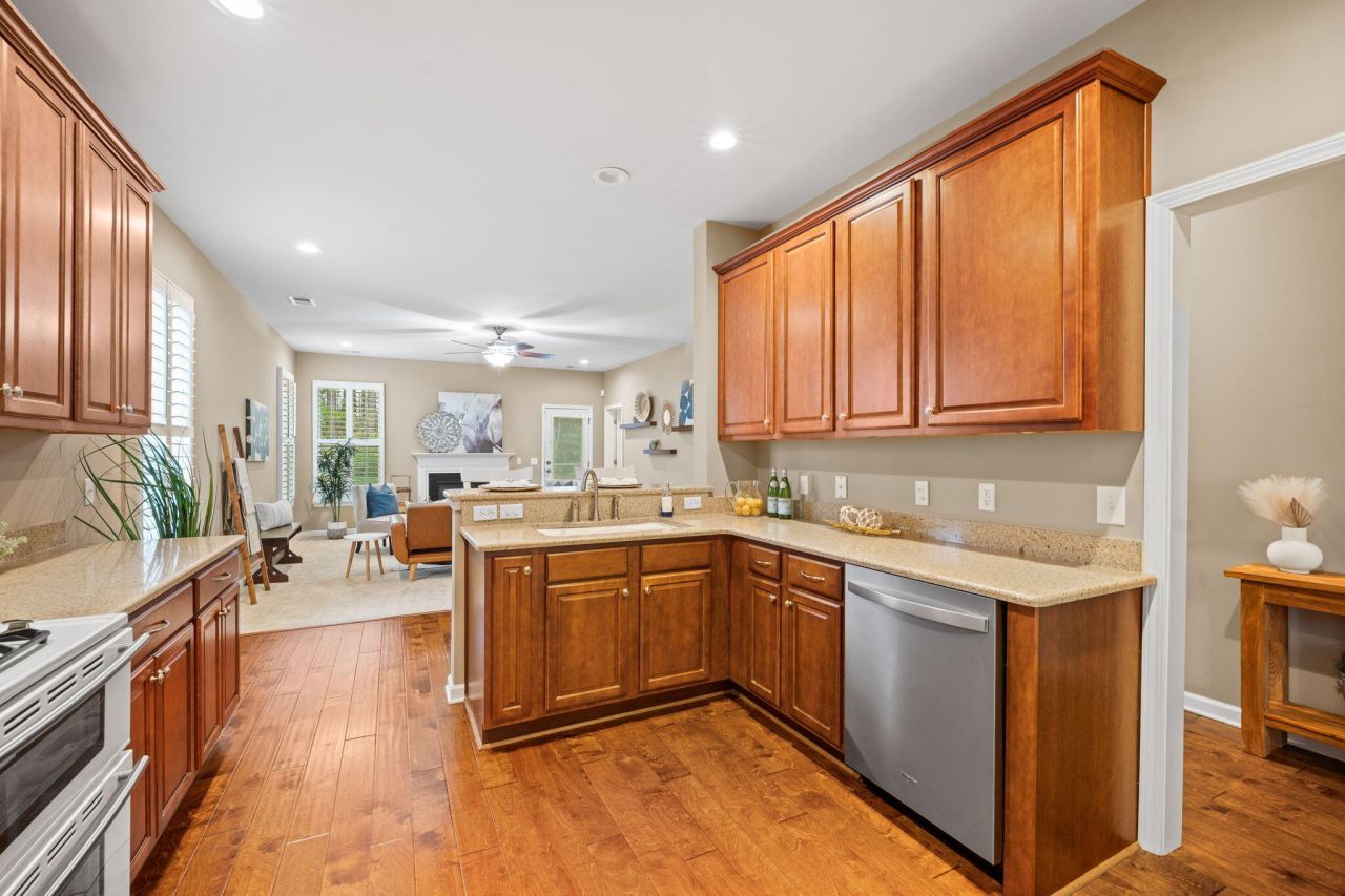 224 Cameron Street Photo 19