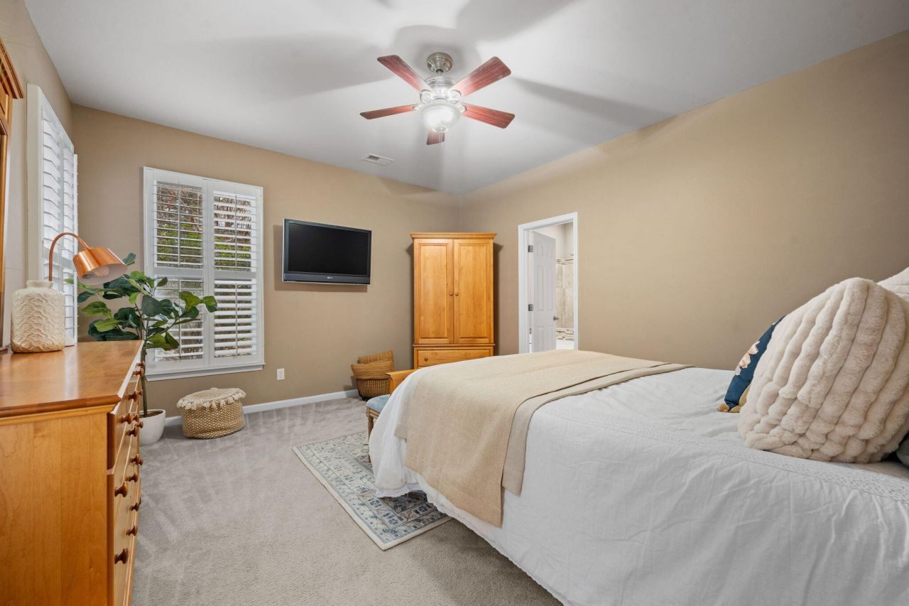 224 Cameron Street Photo 24