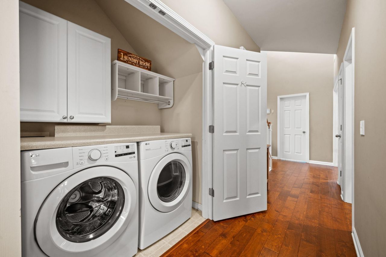 224 Cameron Street Photo 28