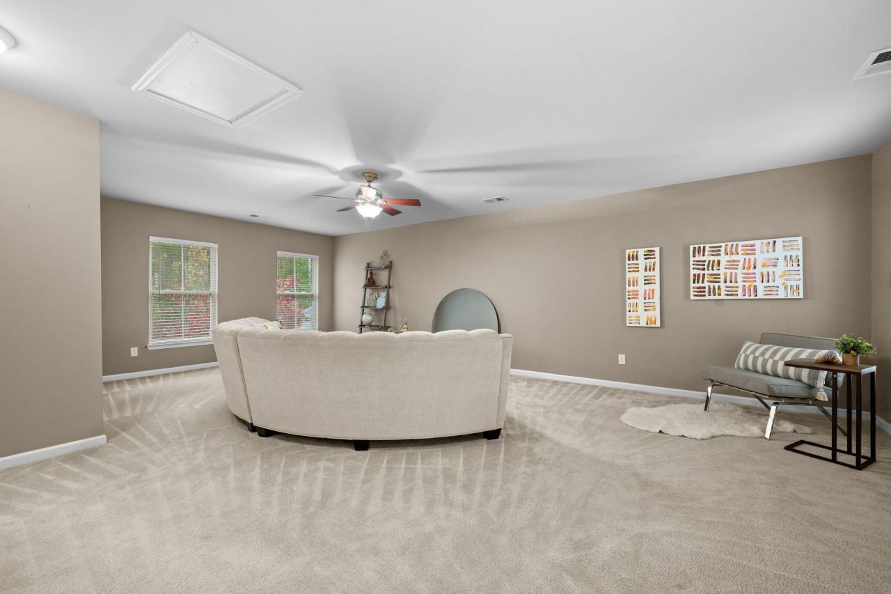 224 Cameron Street Photo 31