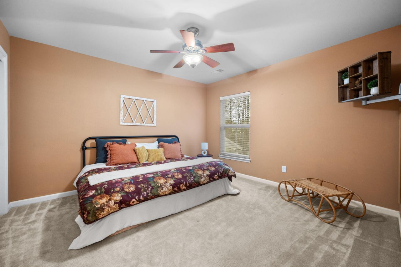 224 Cameron Street Photo 33