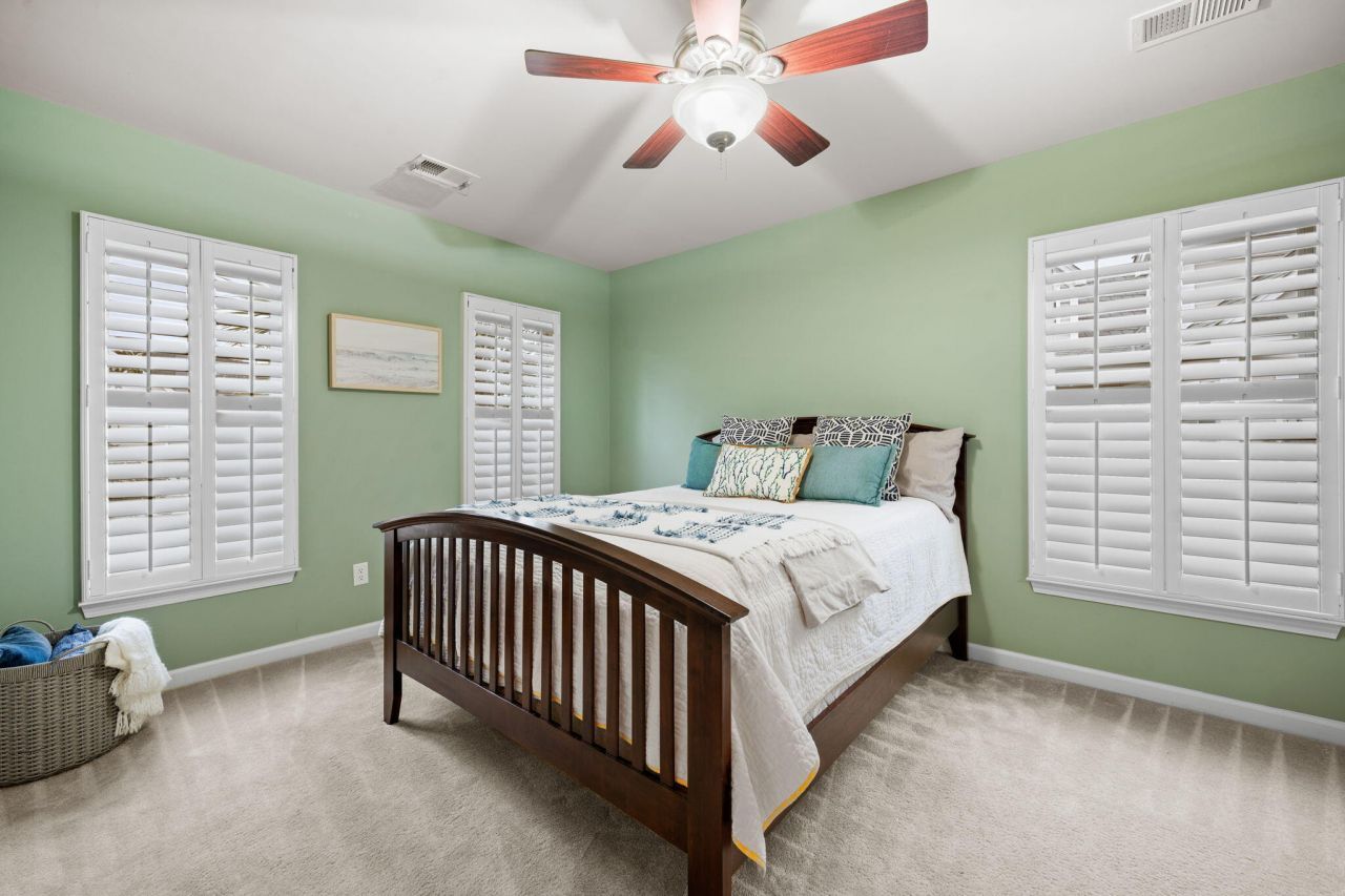 224 Cameron Street Photo 36