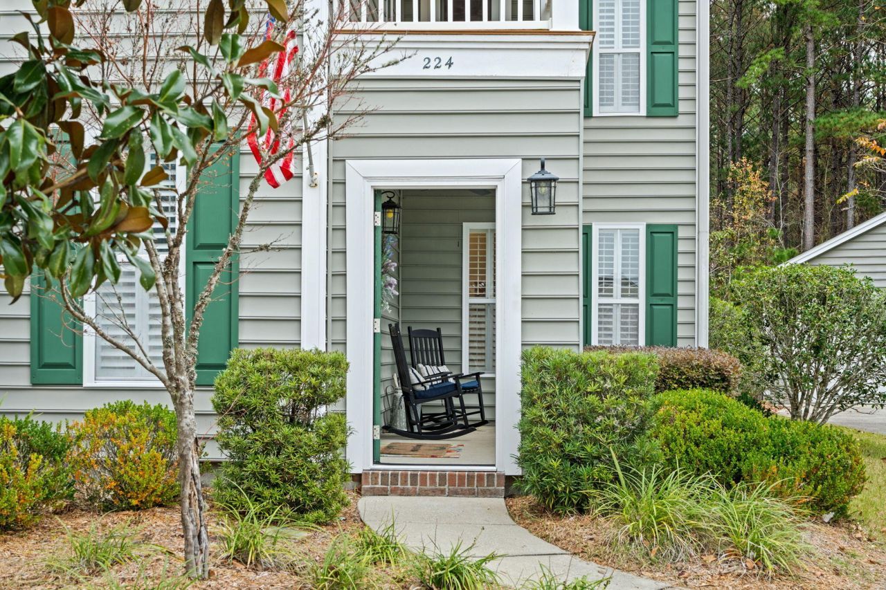 224 Cameron Street Photo 6