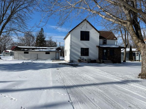 221 Main Street, Currie, MN 56123