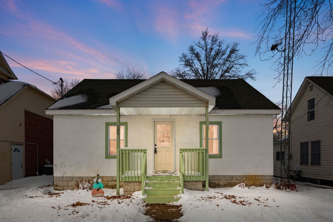 105 N 3rd Street, Martinton, IL 60951 Main Photo