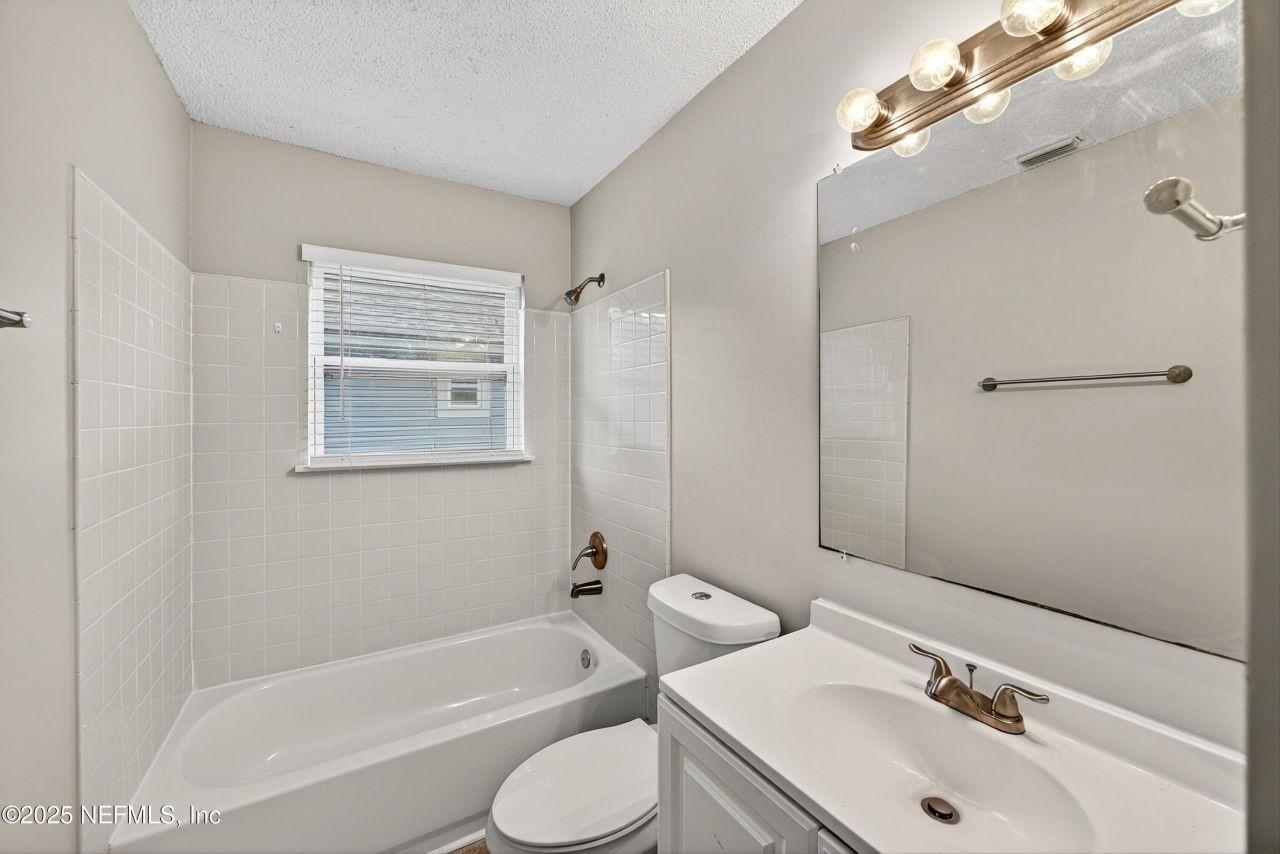 2217 Destine Lane, Jacksonville, FL 32233 Photo