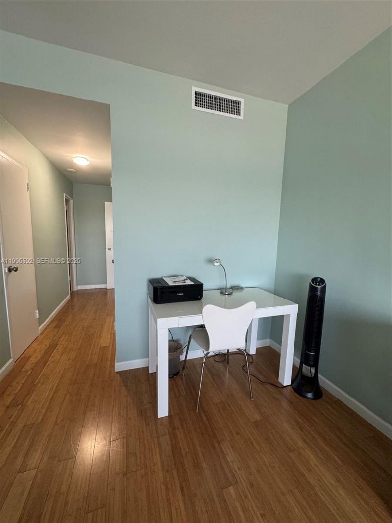4925 Collins Ave, Unit 5G, Miami Beach, FL 33140 Photo