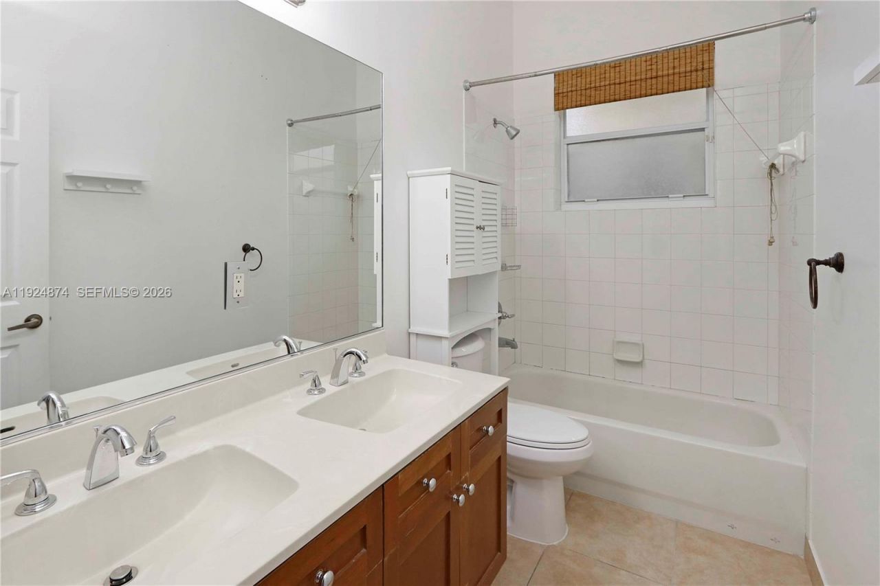 1923 Harbor View Cir, Unit 1923, Weston, FL 33327 Photo