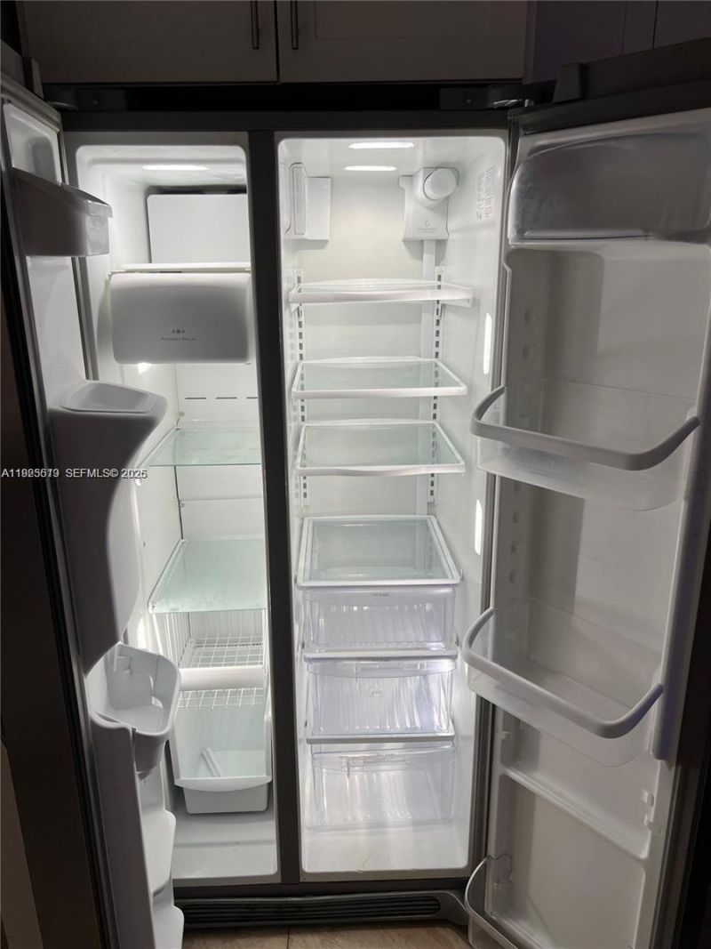 1075 W 68th St, Unit 218, Hialeah, FL 33014 Photo