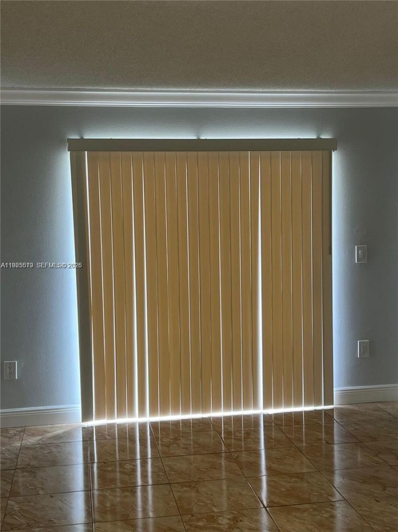 1075 W 68th St, Unit 218, Hialeah, FL 33014 Photo