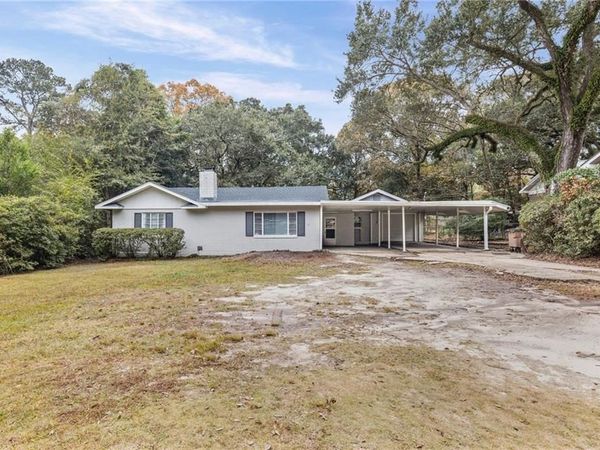 3875 Hawthorne Drive, Mobile, AL 36693