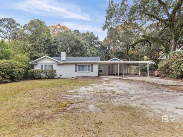 3875 Hawthorne Drive, Mobile, AL 36693