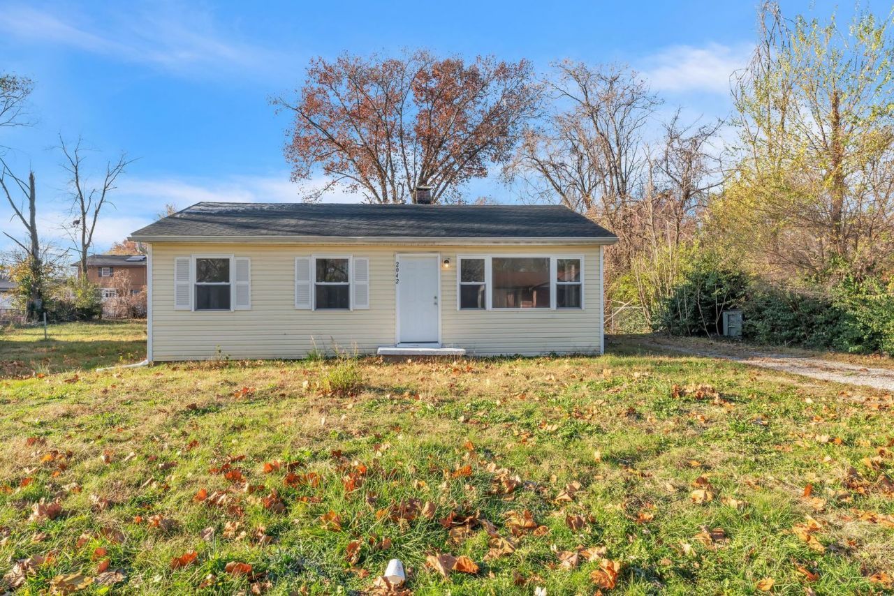 2042 Sandy Ridge Road, Cahokia, IL 62206 Main Photo