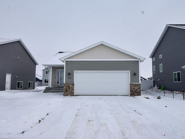 7454 21 Street S, Fargo, ND 58104