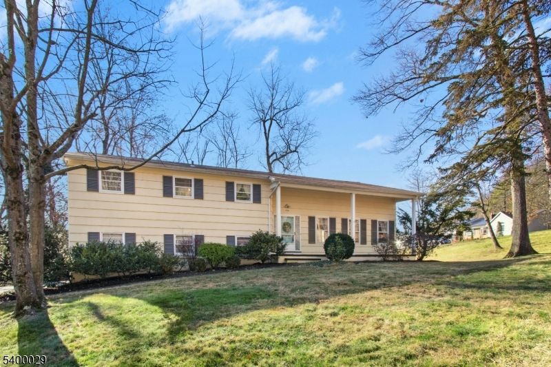 355 Ackerman Ave, Mountainside, NJ 07092 Main Photo