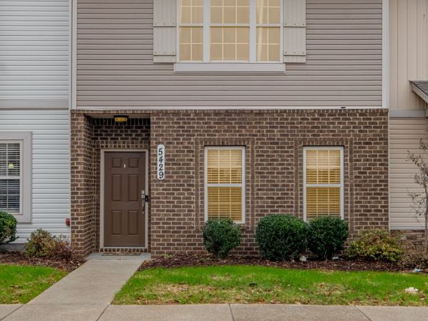 5429 Perlou Ln, Murfreesboro, TN 37128