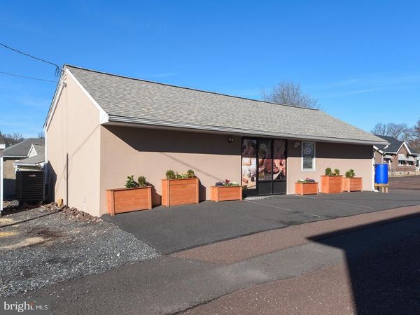 17-19 N SECOND ST, SOUDERTON, PA 18964