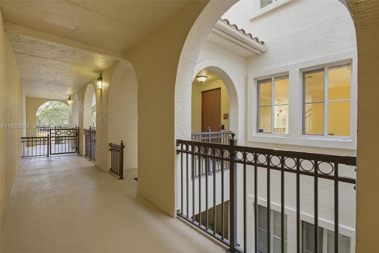 2925 NW 126th Ave, Unit 303-1, Sunrise, FL 33323 Photo