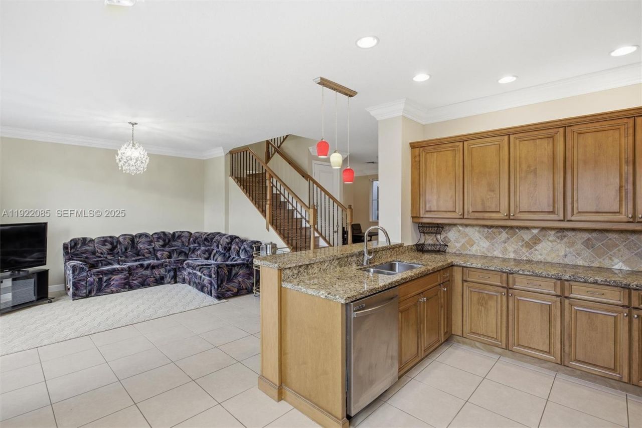 2925 NW 126th Ave, Unit 303-1, Sunrise, FL 33323 Photo