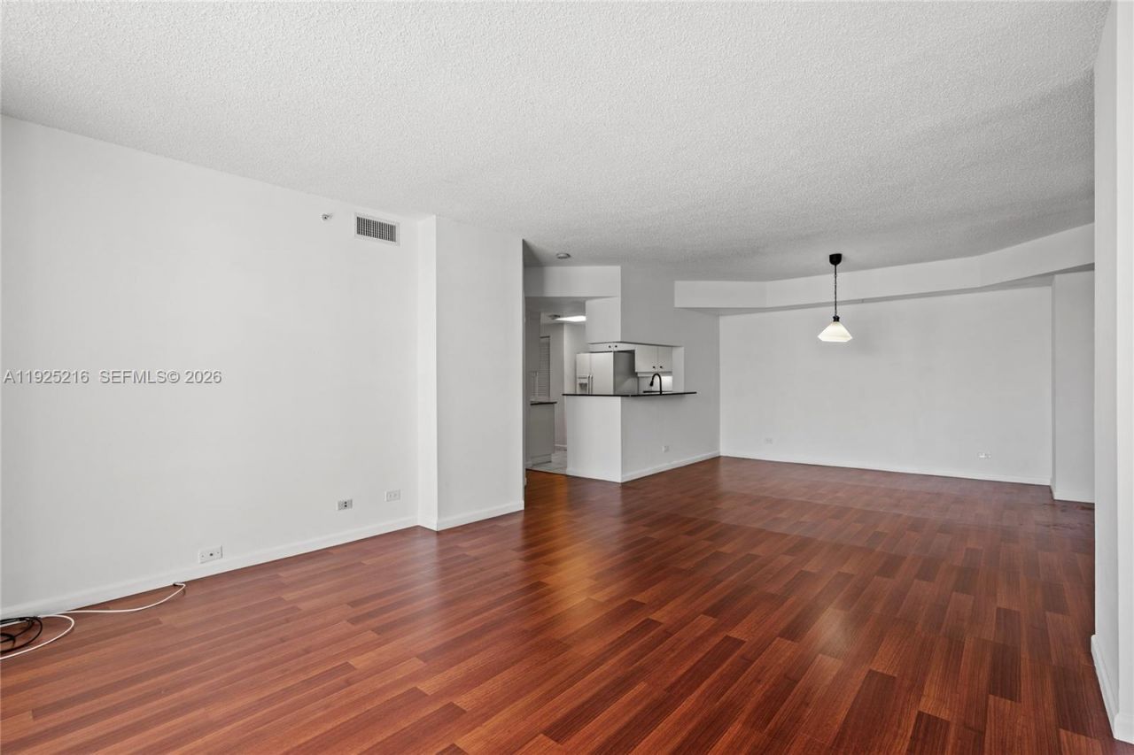 701 Brickell Key Blvd, Unit 1911, Miami, FL 33131 Photo