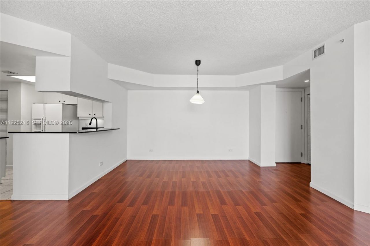701 Brickell Key Blvd, Unit 1911, Miami, FL 33131 Photo