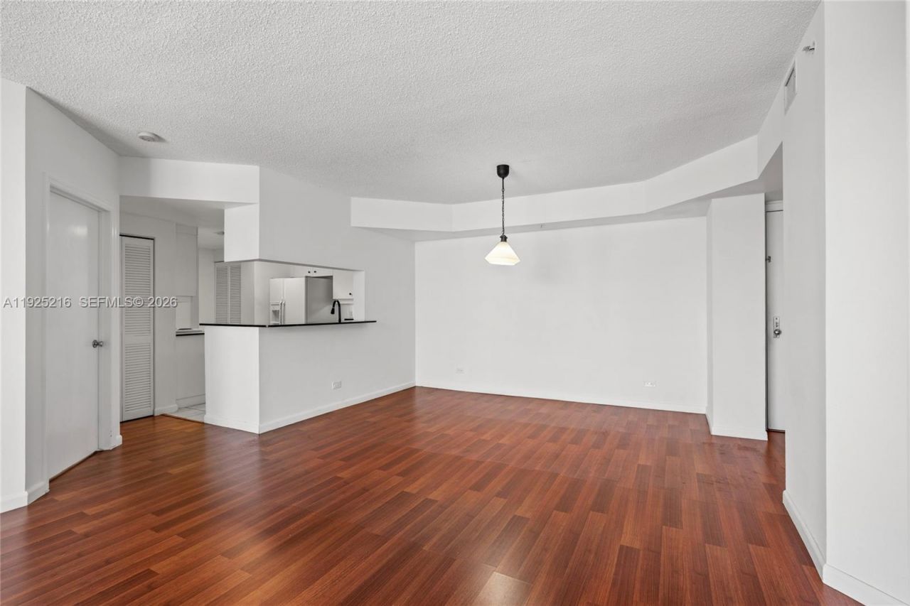 701 Brickell Key Blvd, Unit 1911, Miami, FL 33131 Photo