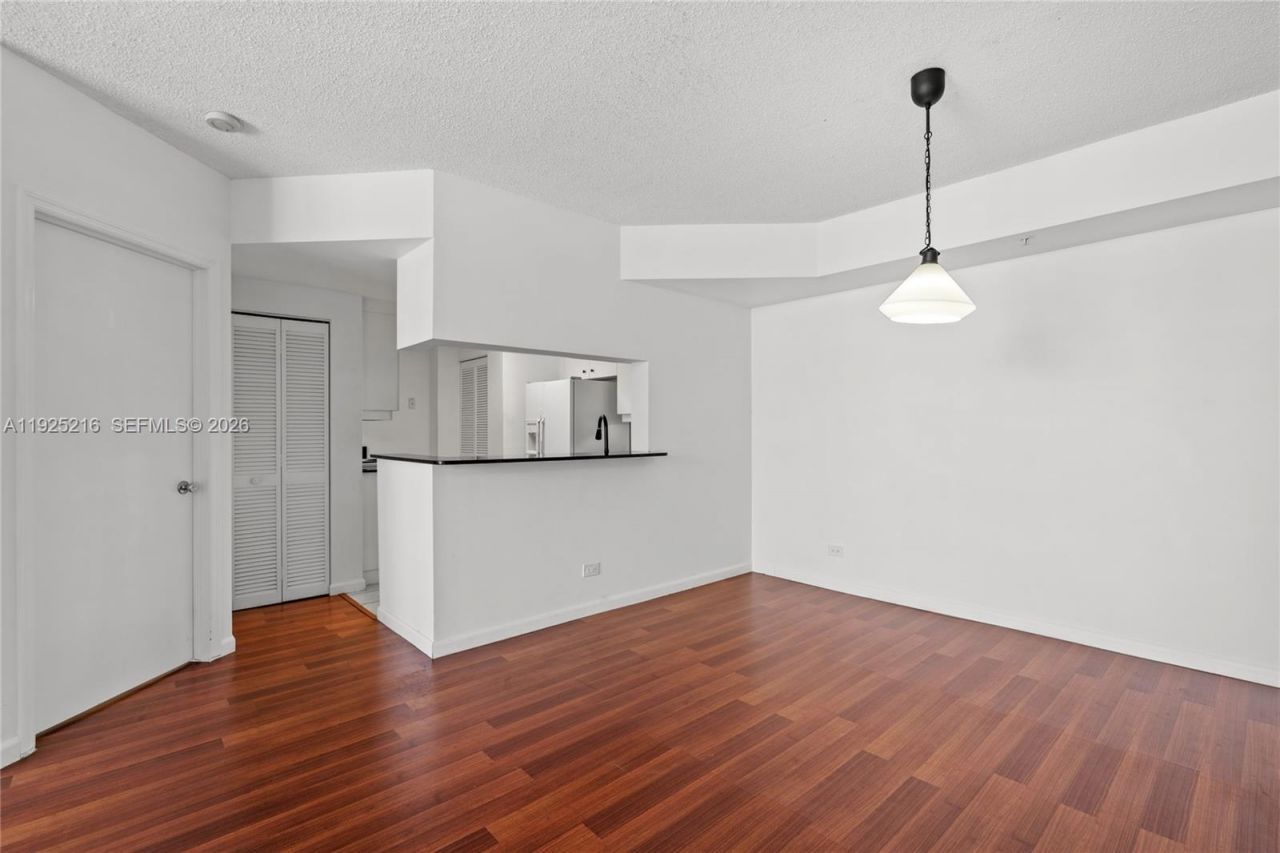 701 Brickell Key Blvd, Unit 1911, Miami, FL 33131 Photo