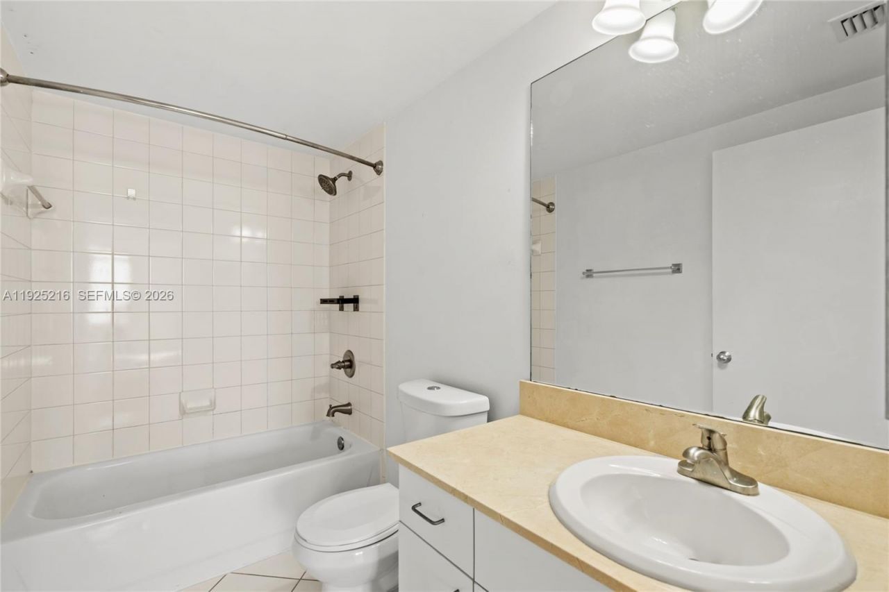 701 Brickell Key Blvd, Unit 1911, Miami, FL 33131 Photo