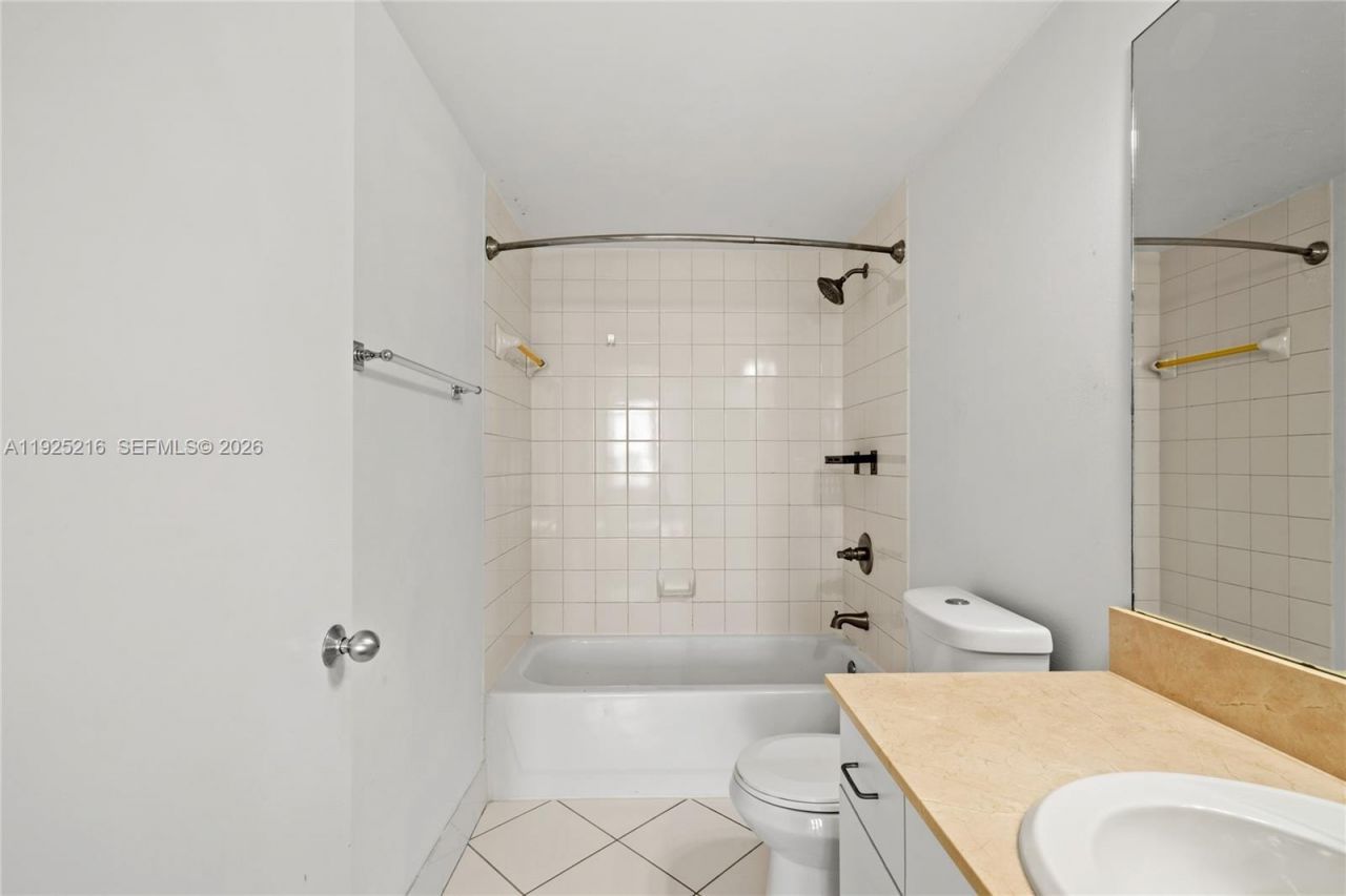 701 Brickell Key Blvd, Unit 1911, Miami, FL 33131 Photo