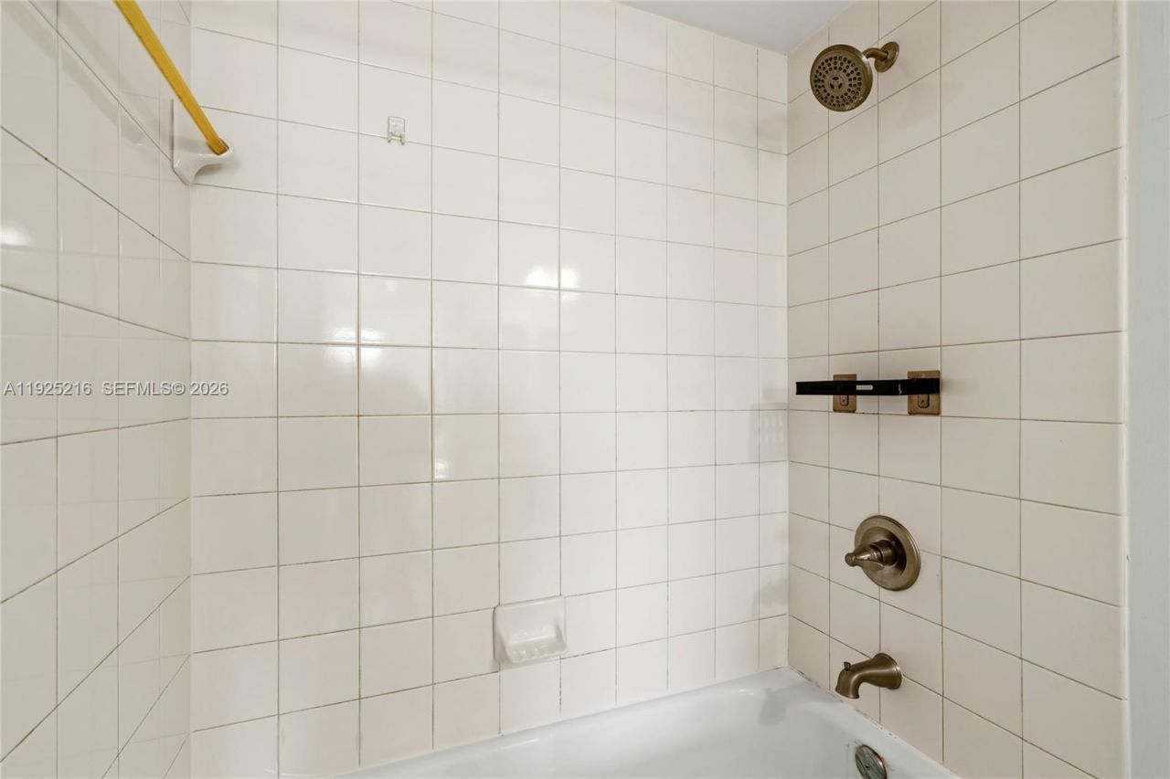 701 Brickell Key Blvd, Unit 1911, Miami, FL 33131 Photo