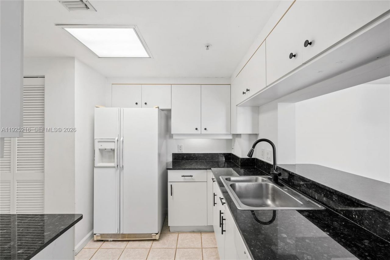 701 Brickell Key Blvd, Unit 1911, Miami, FL 33131 Photo