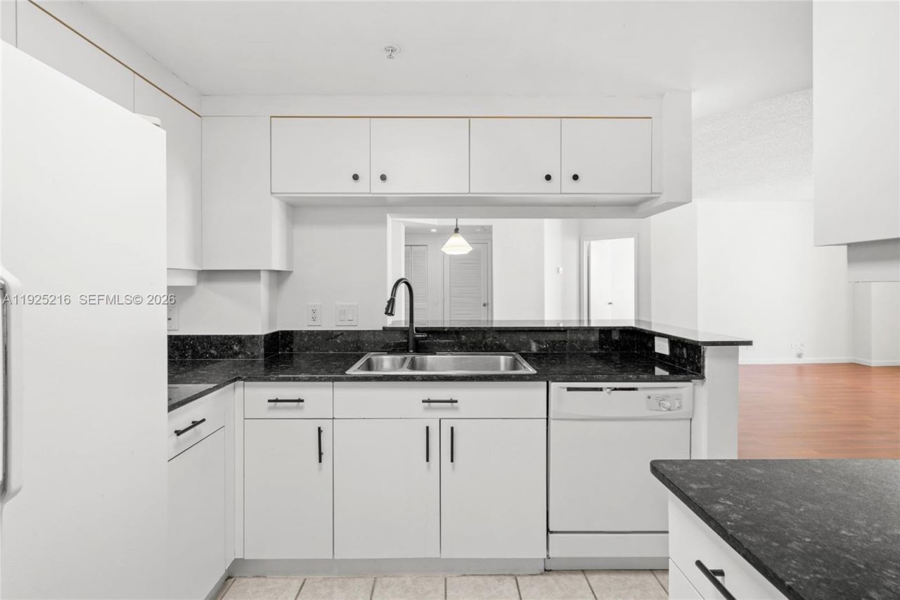 701 Brickell Key Blvd, Unit 1911, Miami, FL 33131 Photo