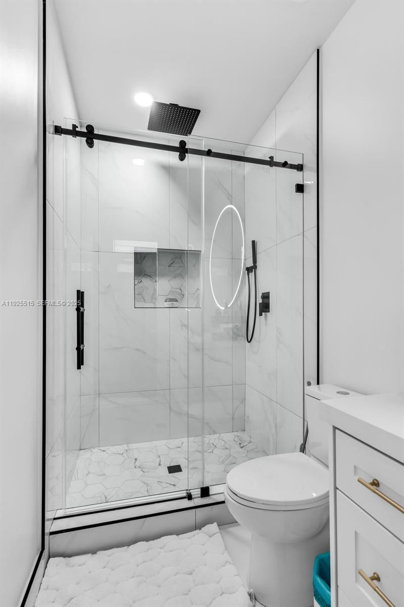 9114 NW 158th St, Miami Lakes, FL 33018 Photo