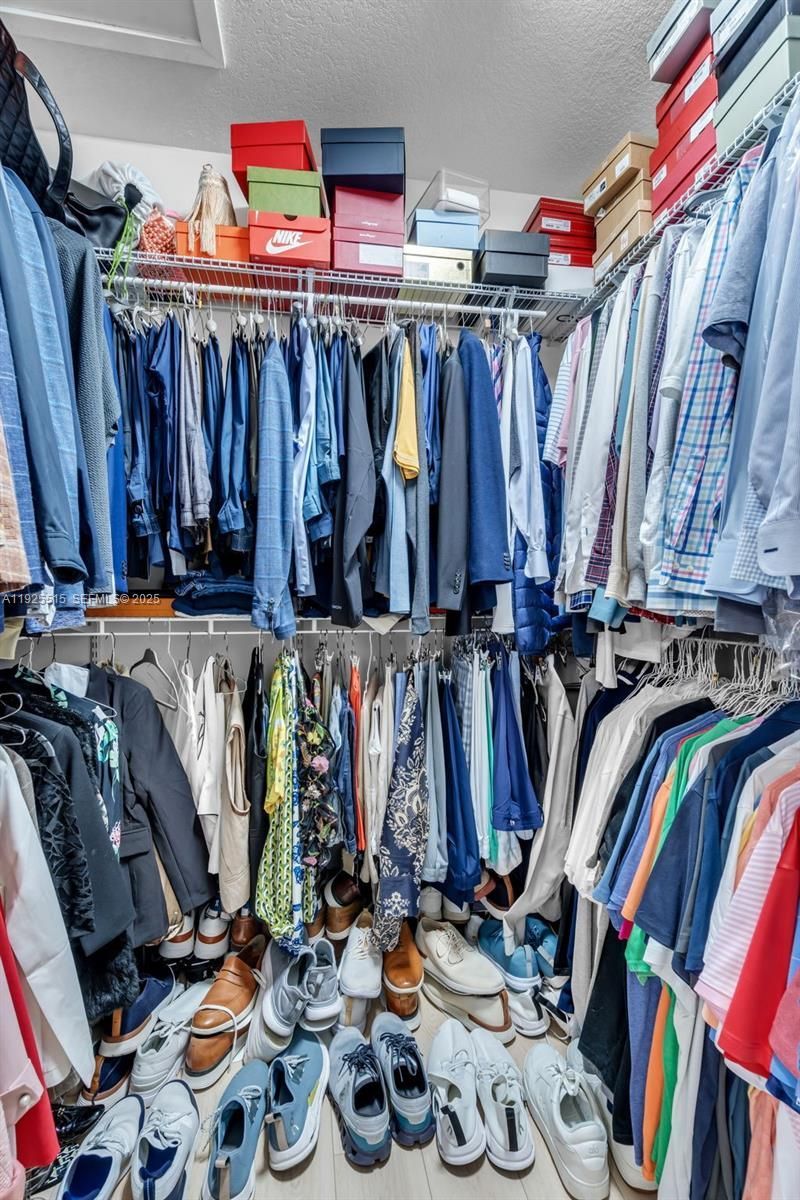 9114 NW 158th St, Miami Lakes, FL 33018 Photo