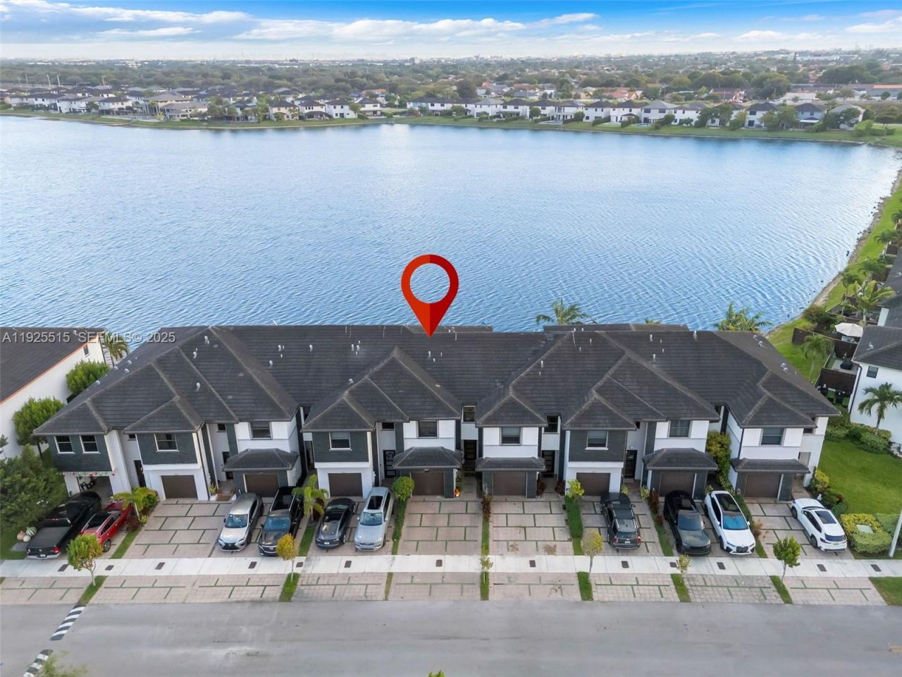 9114 NW 158th St, Miami Lakes, FL 33018 Photo