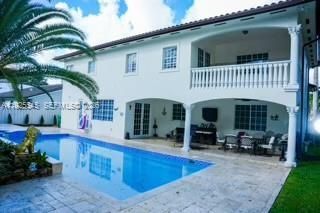 8204 NW 165 St Th, Miami Lakes, FL 33016 Photo