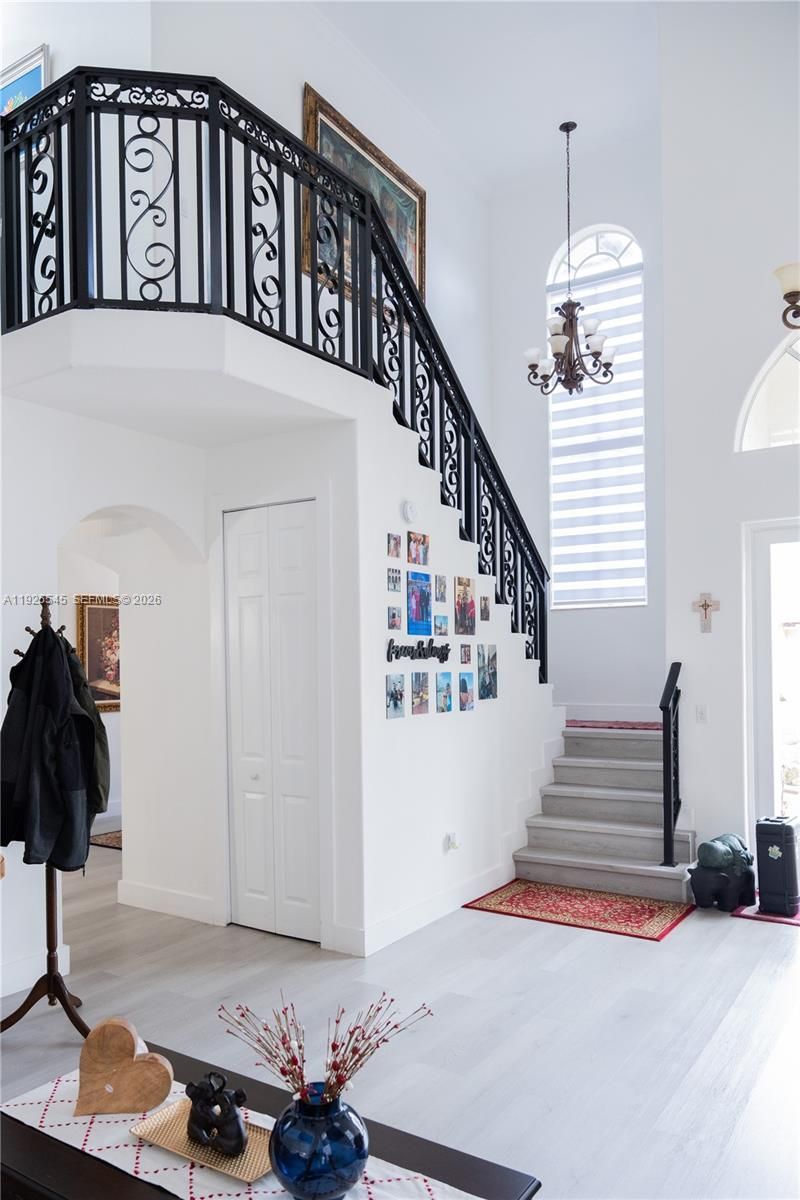 8204 NW 165 St Th, Miami Lakes, FL 33016 Photo