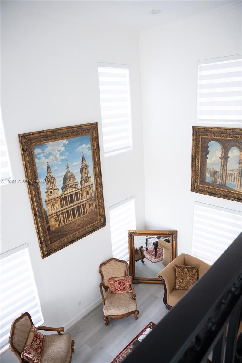 8204 NW 165 St Th, Miami Lakes, FL 33016 Photo