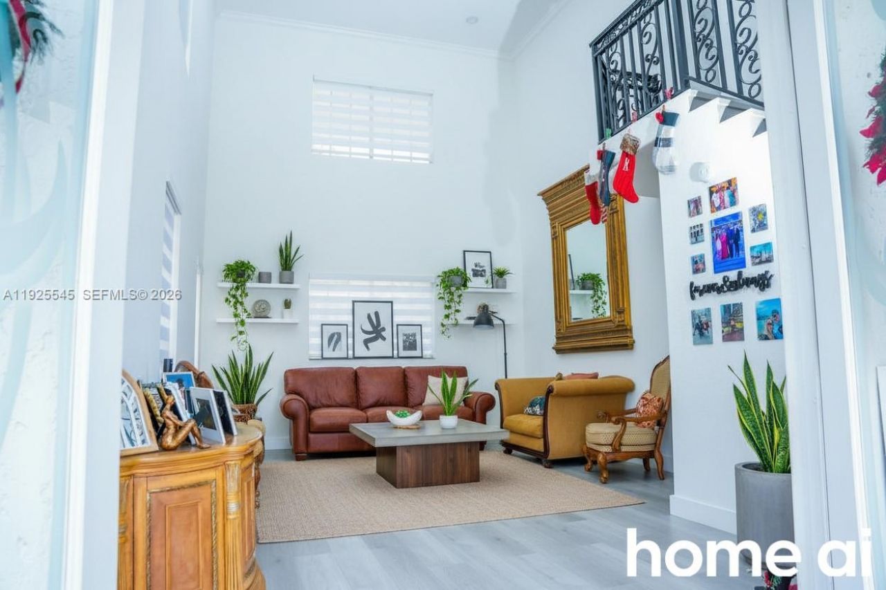 8204 NW 165 St Th, Miami Lakes, FL 33016 Photo