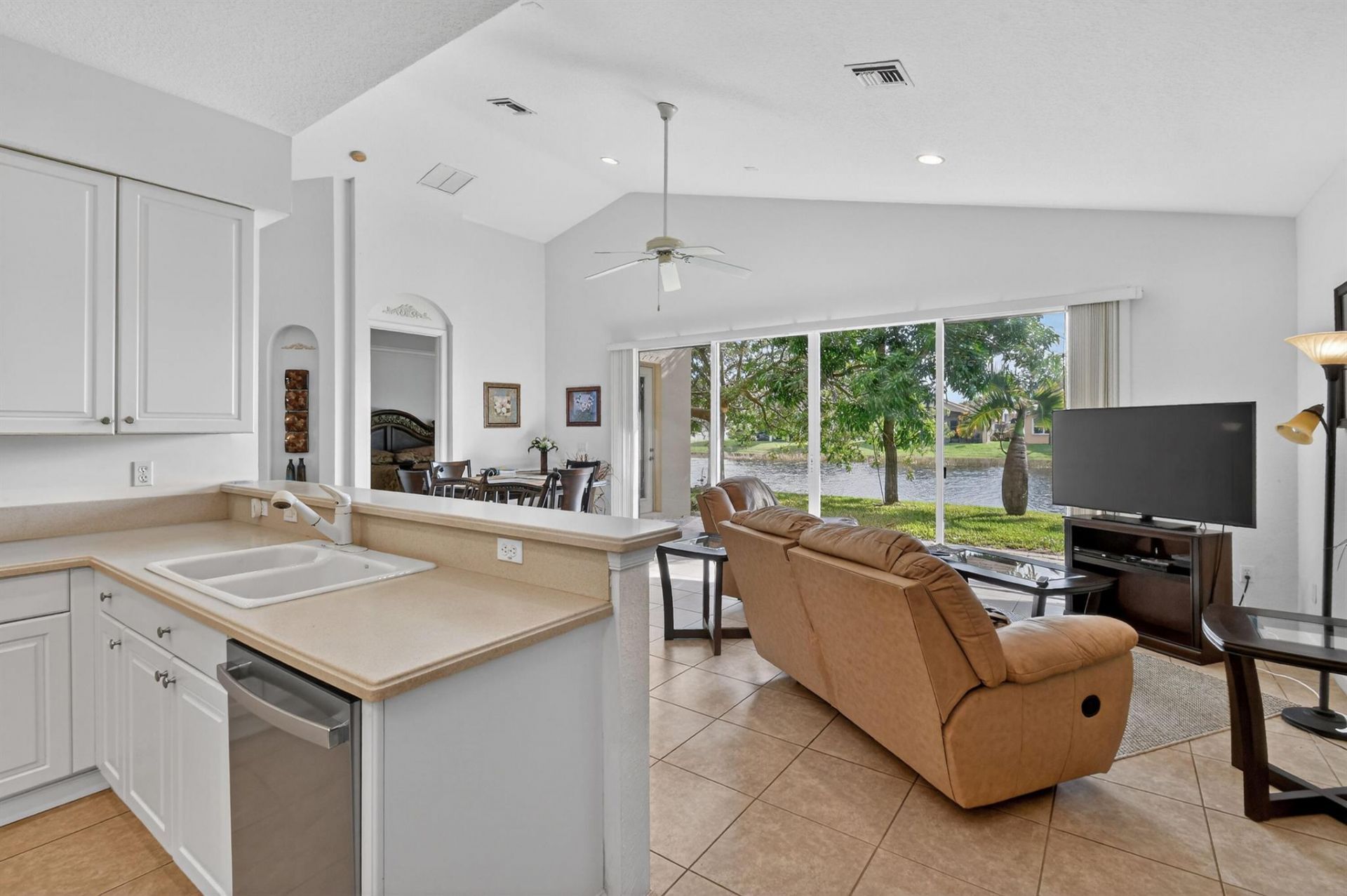 2205 SW Newport Isles Boulevard, Port Saint Lucie, FL 34953 Photo