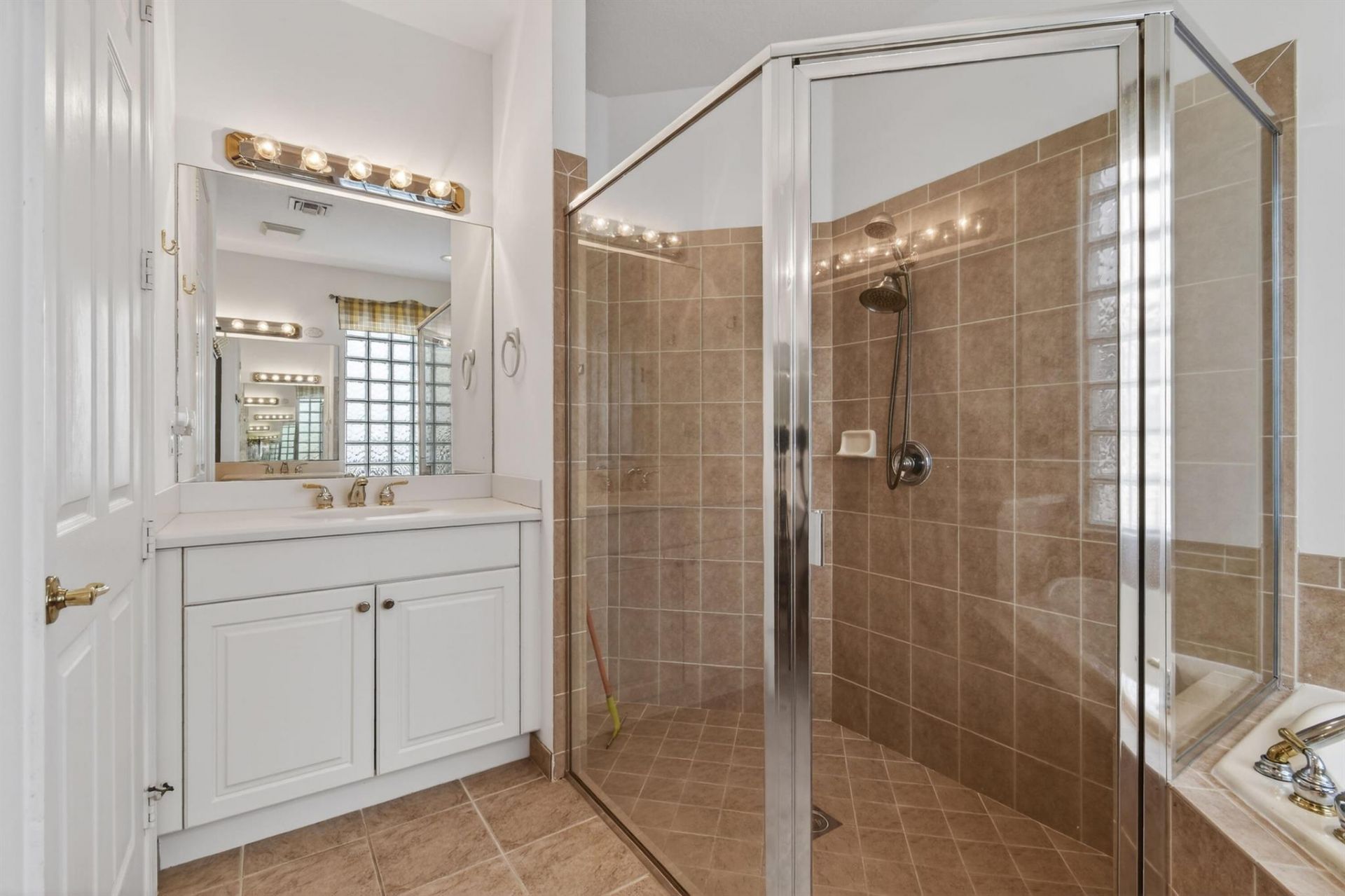 2205 SW Newport Isles Boulevard, Port Saint Lucie, FL 34953 Photo