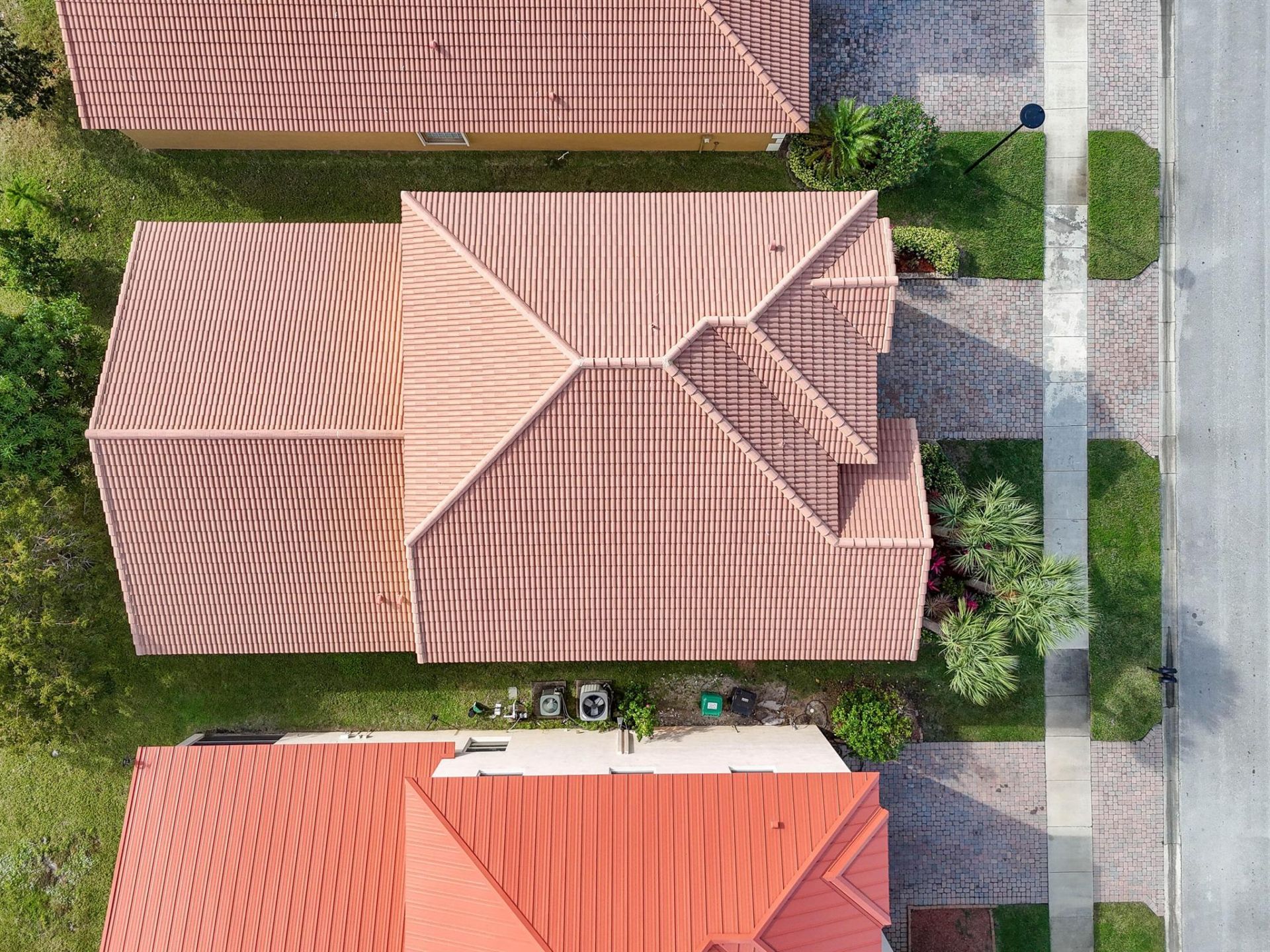 2205 SW Newport Isles Boulevard, Port Saint Lucie, FL 34953 Photo