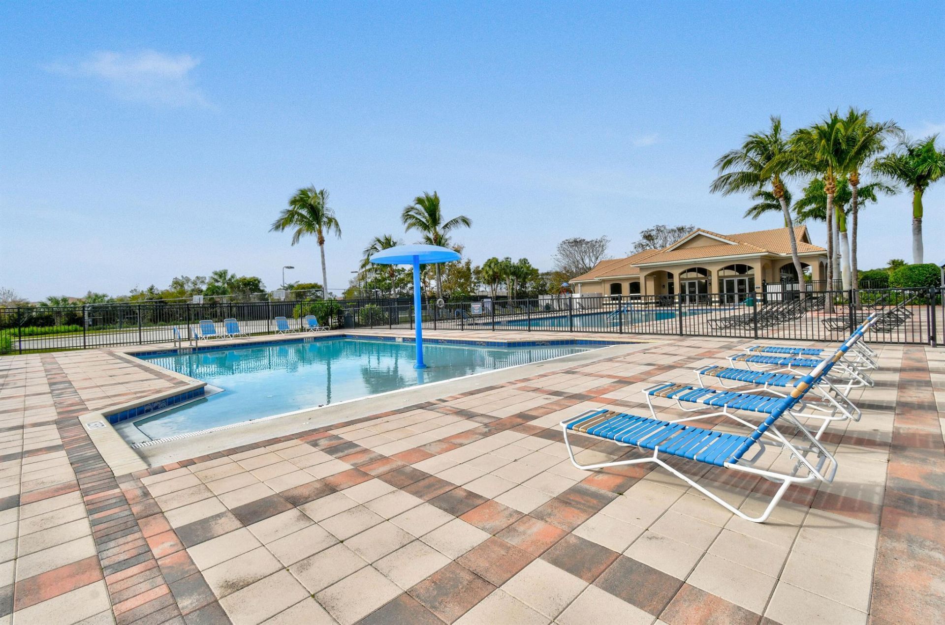 2205 SW Newport Isles Boulevard, Port Saint Lucie, FL 34953 Photo