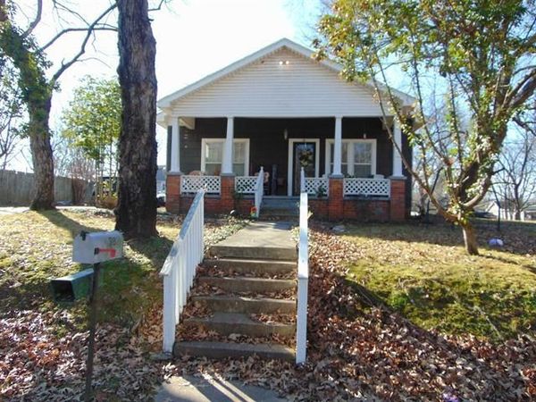 38 Weakley St, Florence, AL 35630