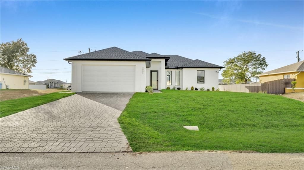2002 NE 18th Ave, Cape Coral, FL 33909 Photo