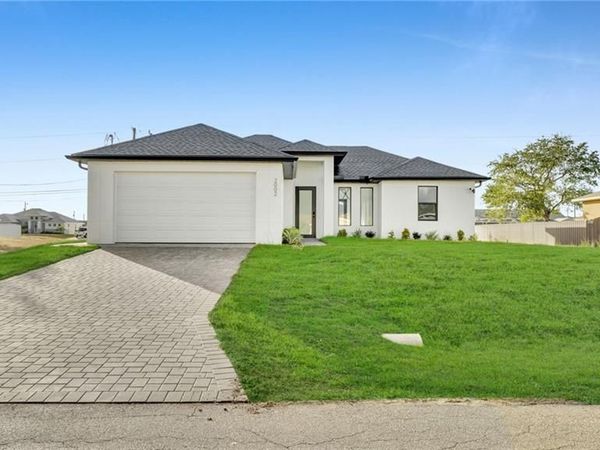 2002 NE 18th AVE, CAPE CORAL, FL 33909