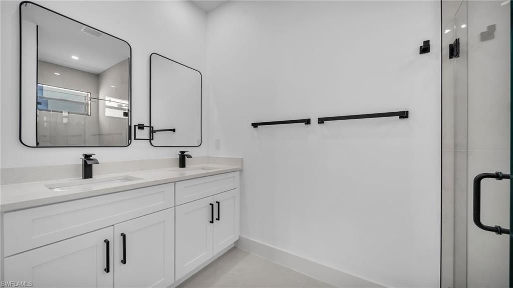 2002 NE 18th Ave, Cape Coral, FL 33909 Photo