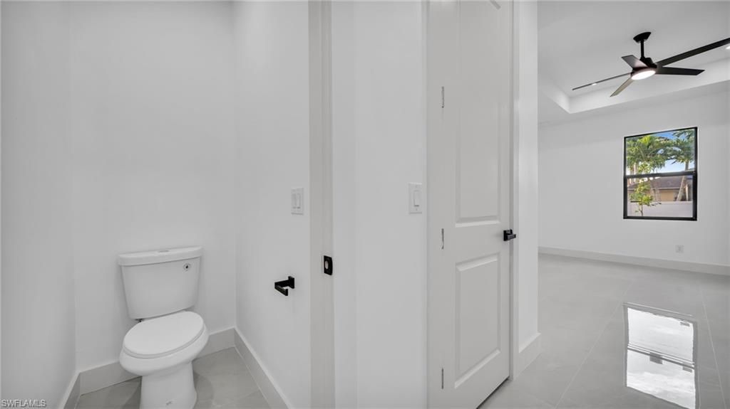 2002 NE 18th Ave, Cape Coral, FL 33909 Photo