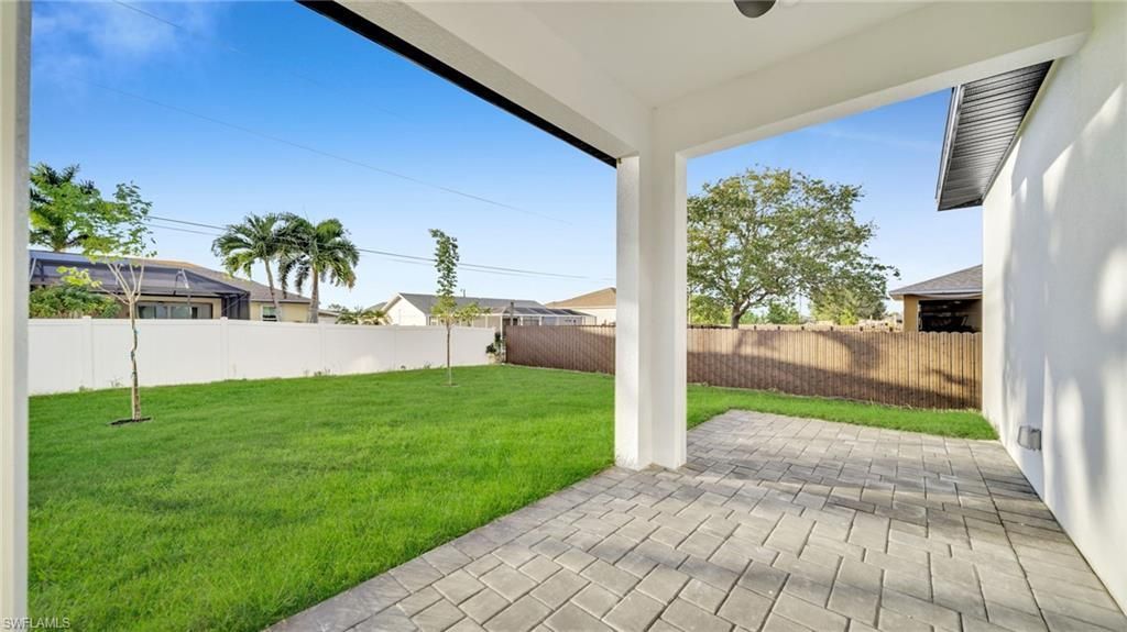 2002 NE 18th Ave, Cape Coral, FL 33909 Photo