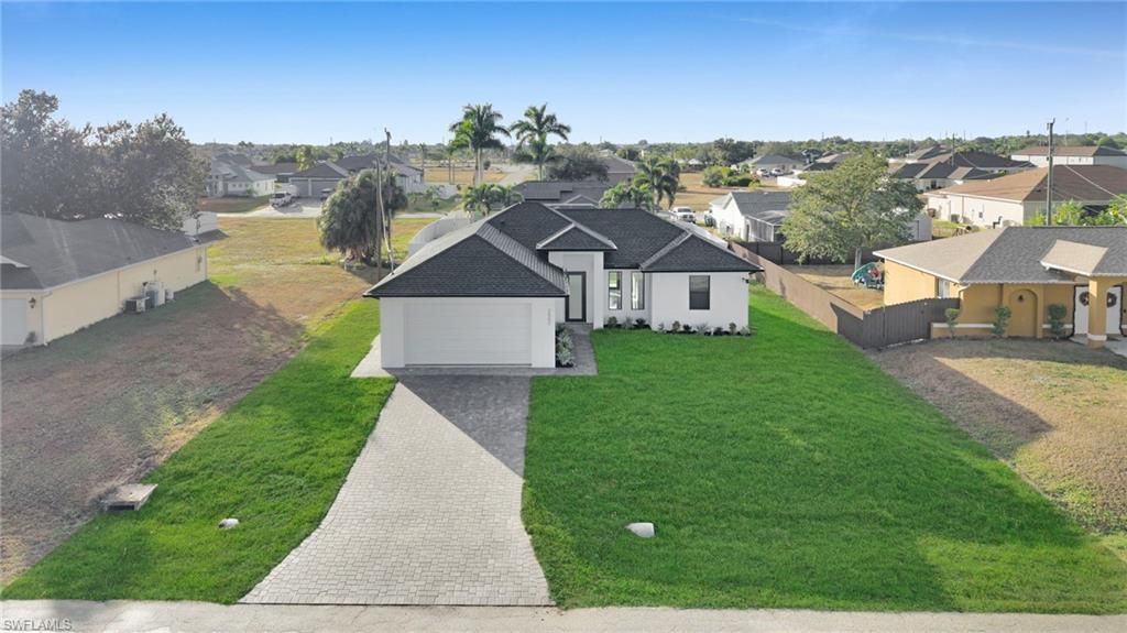 2002 NE 18th Ave, Cape Coral, FL 33909 Photo